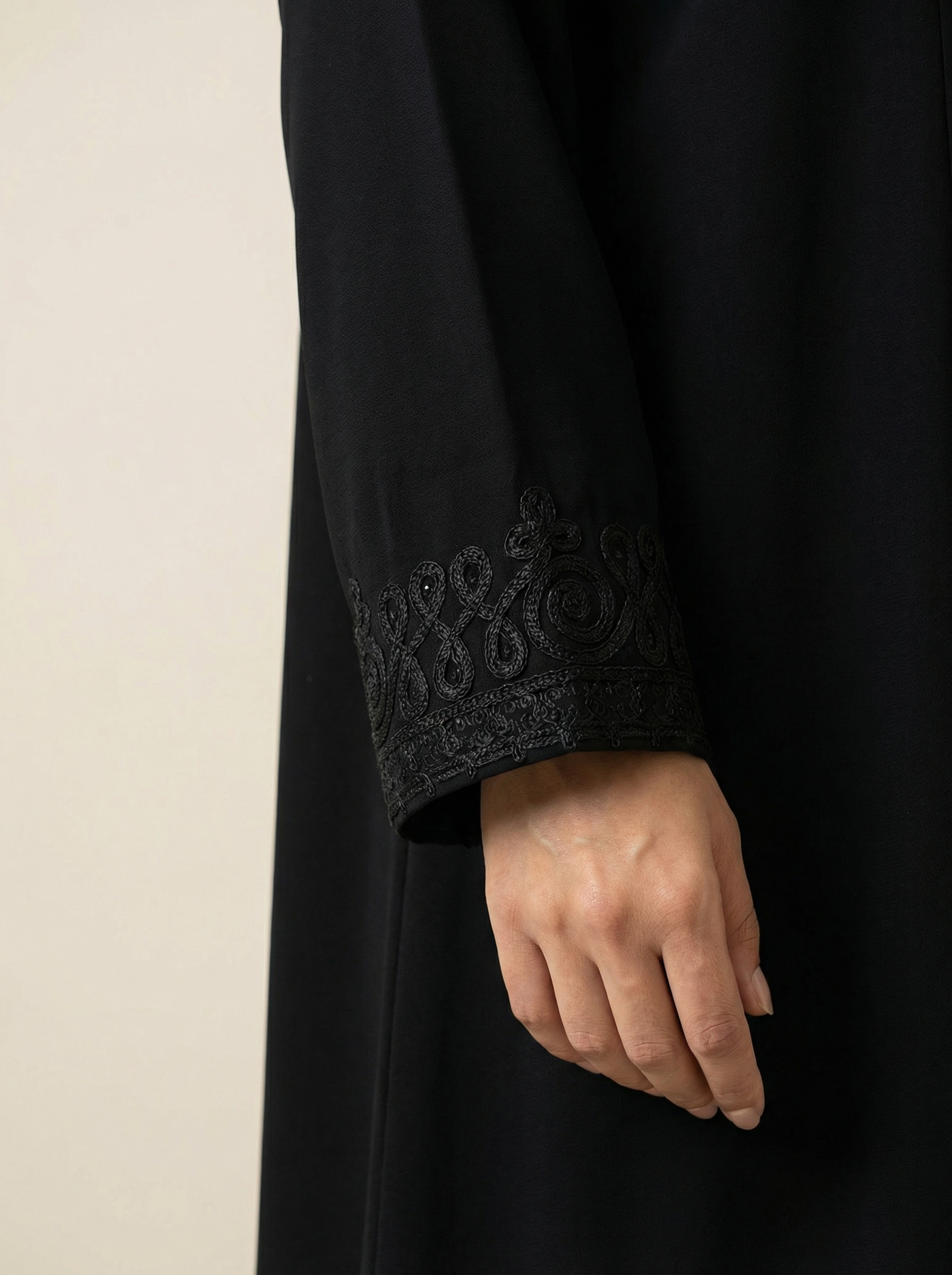 Tailored Crepe Everyday Abaya – B430