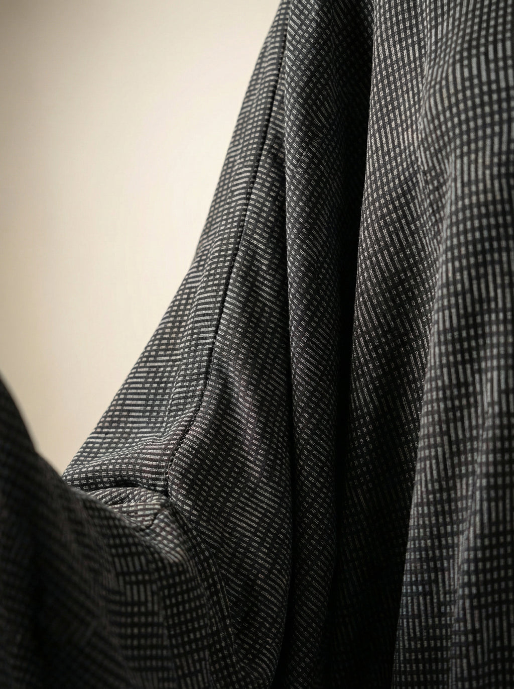 Silk Stripe Classic Abaya – D671
