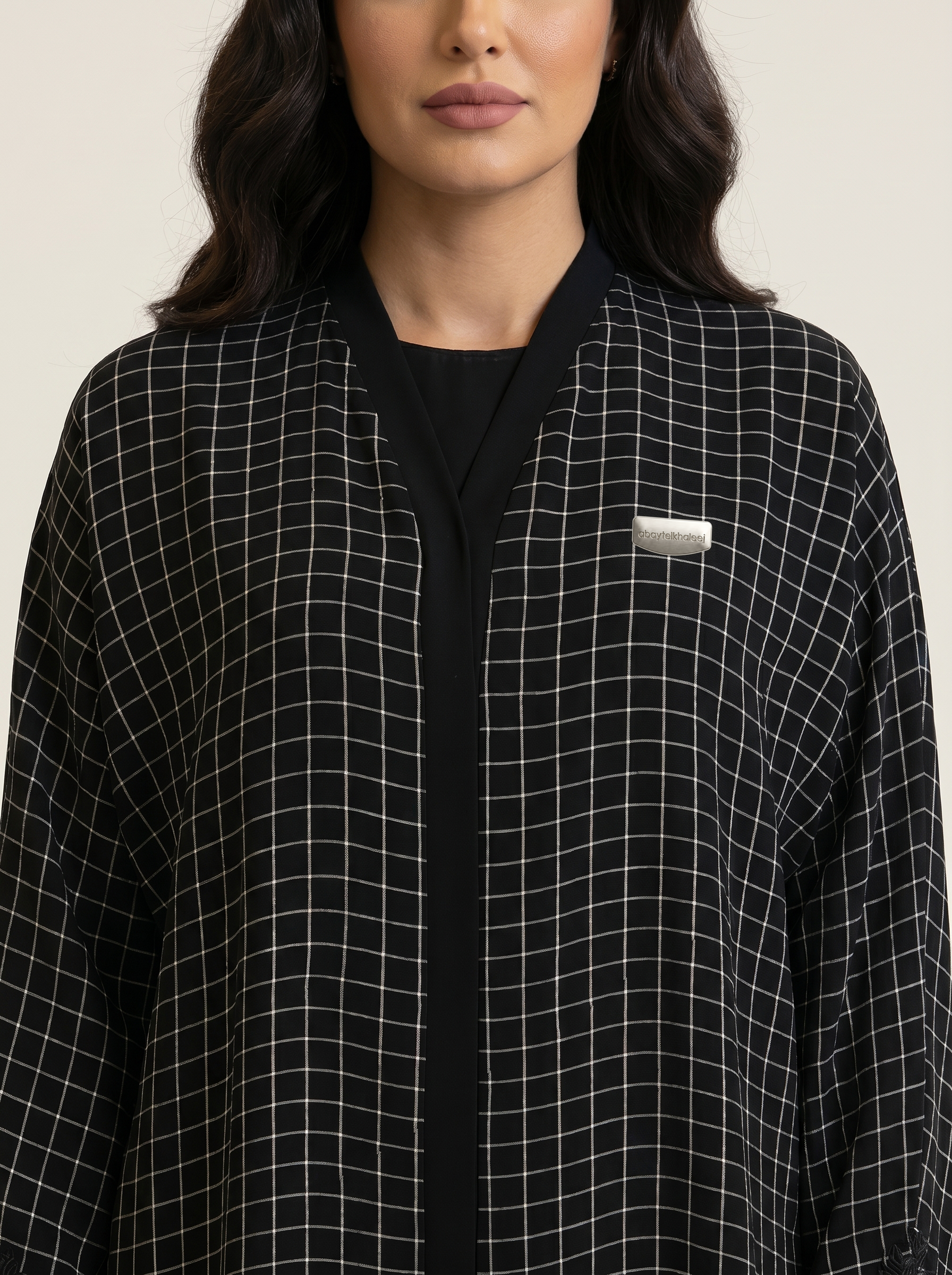 Signature Silk Classic abaya – D684