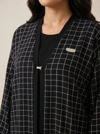 Elegant Frame Classic abaya – D685