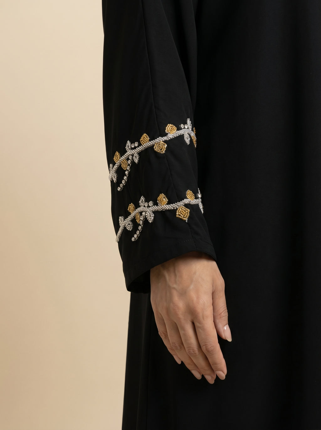 Fluid Silk Classic abaya – D688