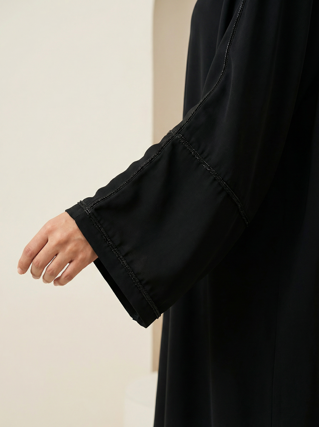 Muted Line Classic abaya – E630