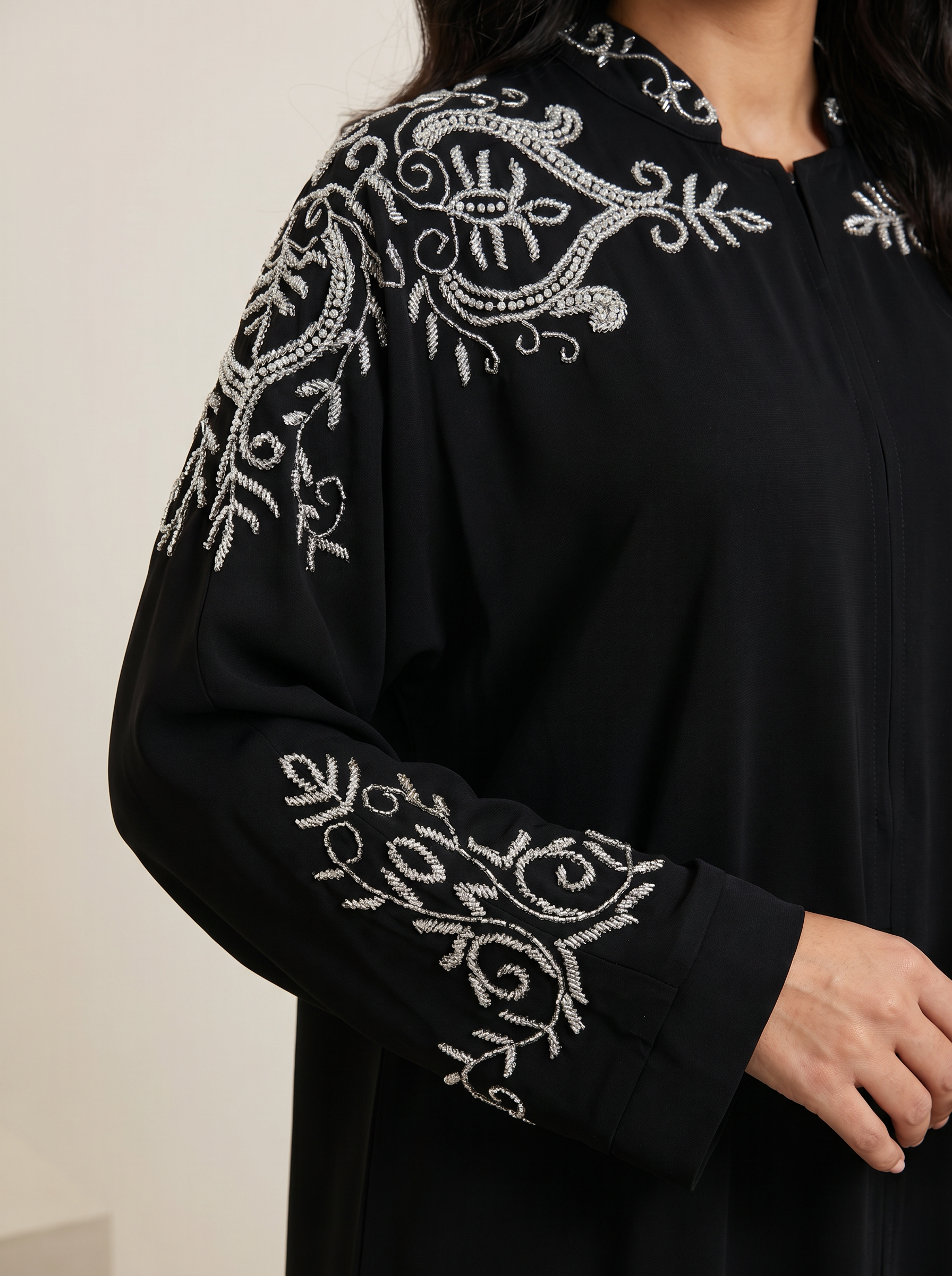 Signature Silk Classic abaya – E633