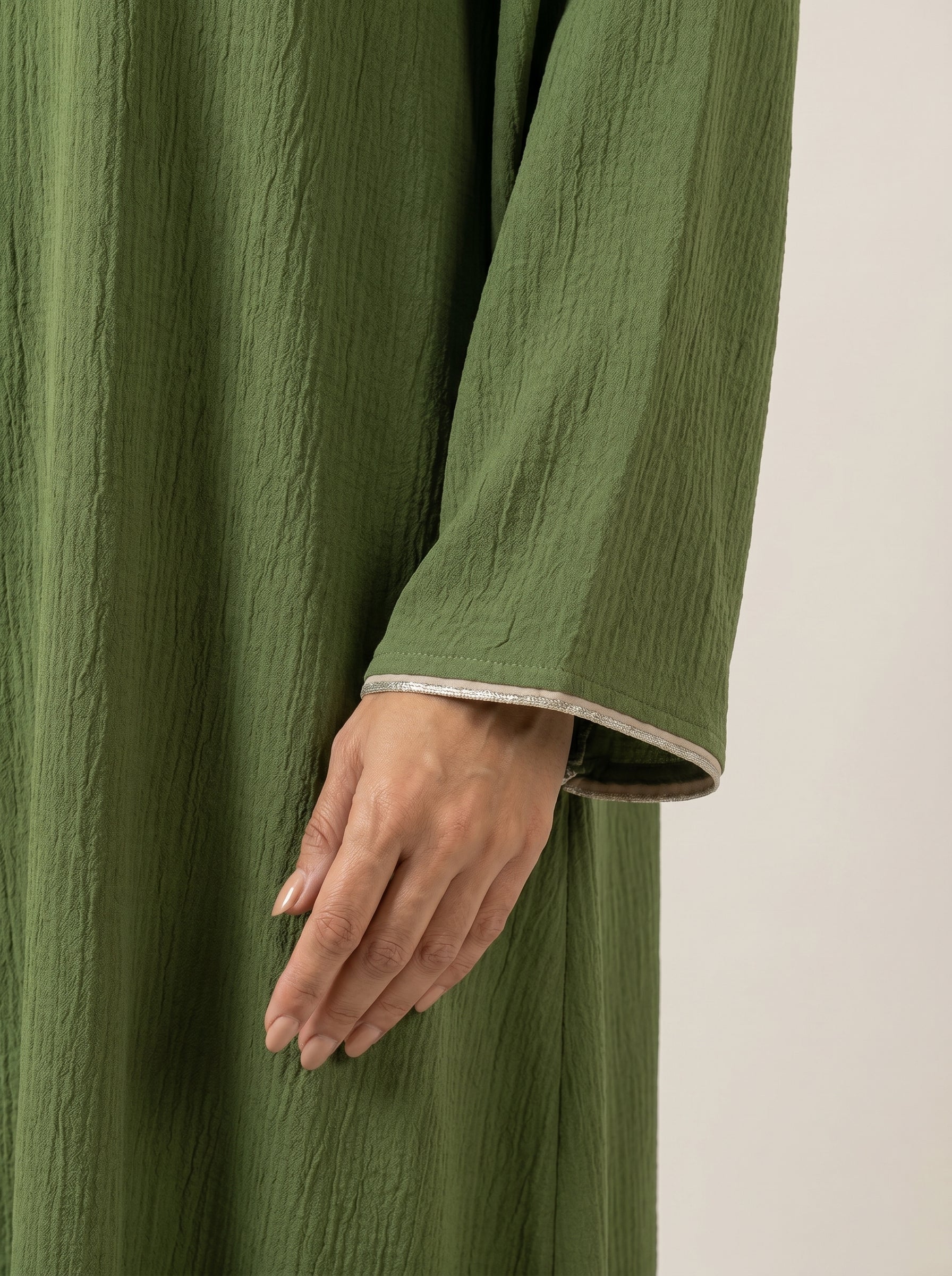 Relaxed Silhouette Everyday abaya – H282
