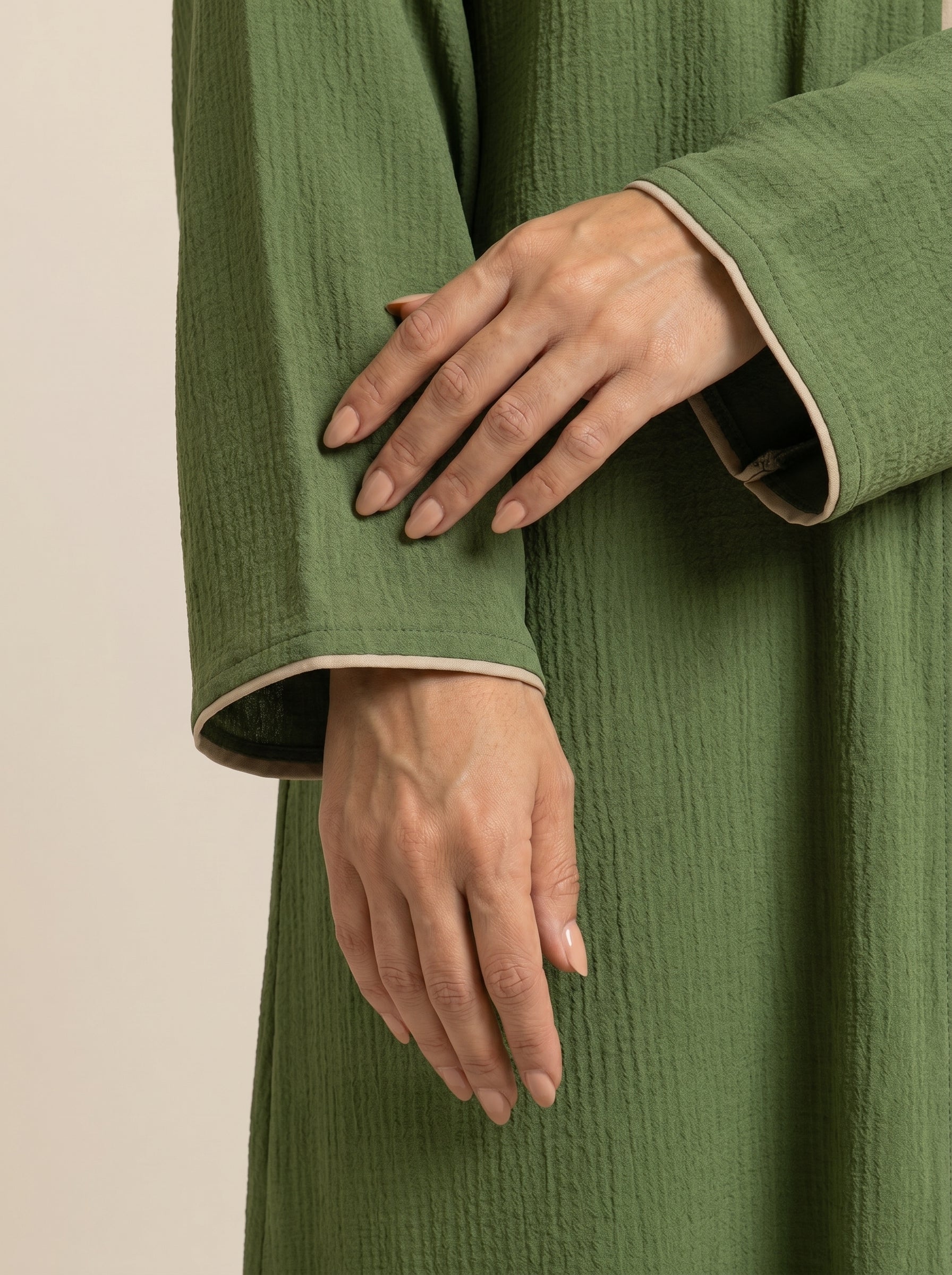 Relaxed Silhouette Everyday abaya – H282
