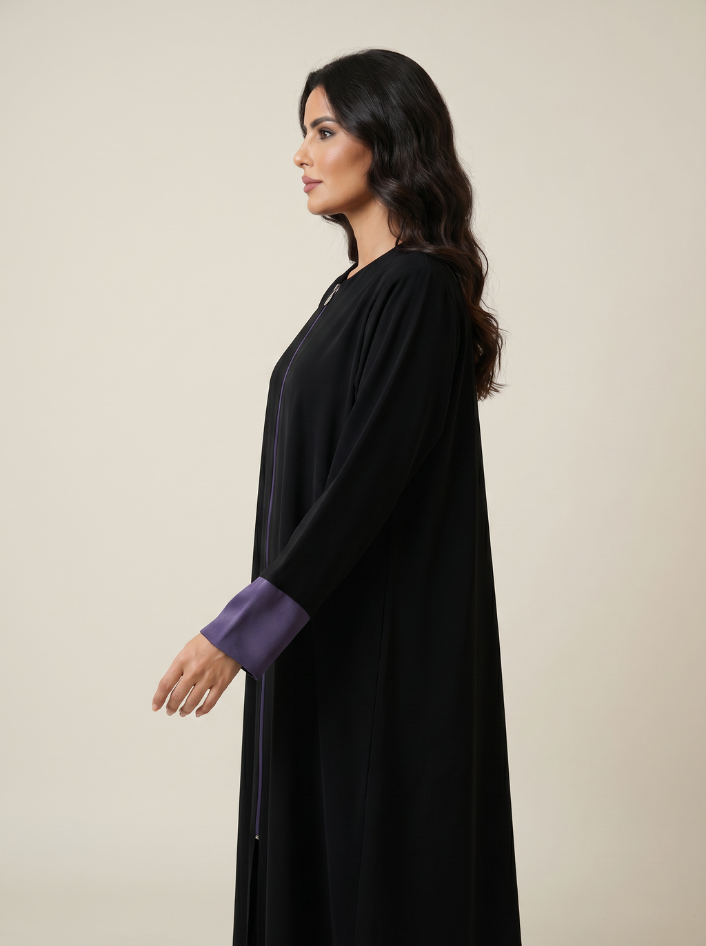 Subtle Silhouette Classic abaya – R382